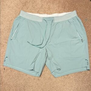 lululemon athletica Men's Shorts in Mint Green size XXL